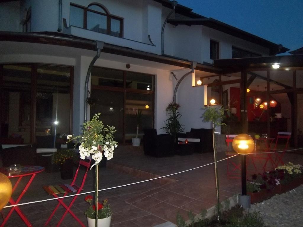 Hotel Gabrisa Razgrad 外观 照片